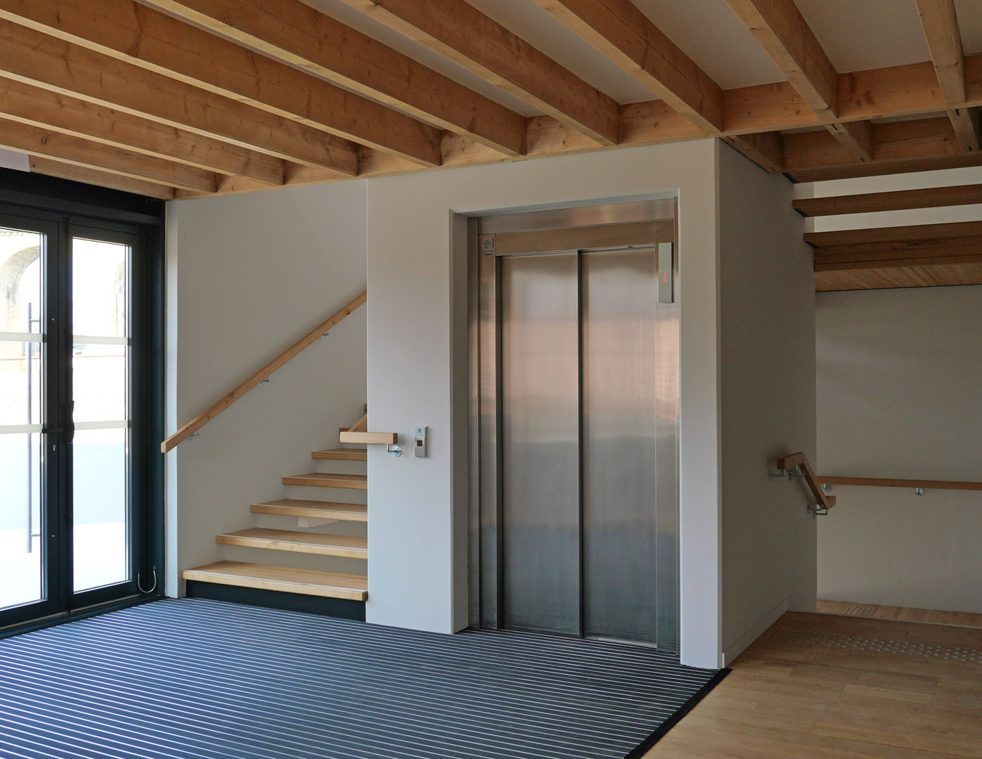 atelier Coq agence architecture architecte Sarlat Dordogne réalisation bureaux aec 2021 int5 psg