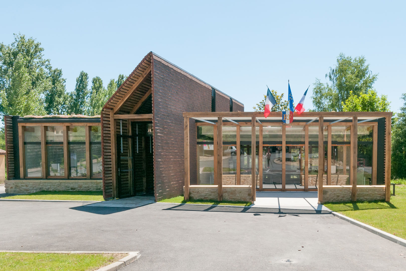 atelier Coq agence architecture architecte Sarlat Dordogne réalisation institution Mairie de Castels 2016 castels psg